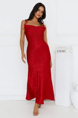 Sophisticated City Maxi Dress Red